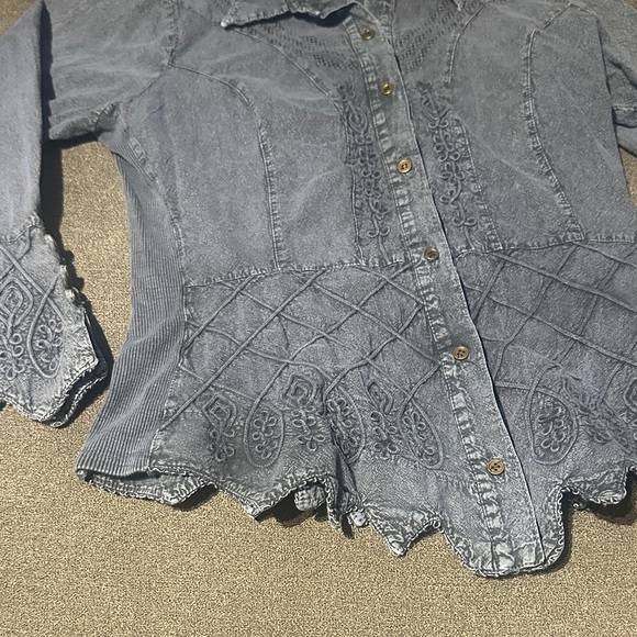 Large 100% Cotton Blue Denim Button-Up Shirt Boho tribal vibes super cute - Picture 9 of 17